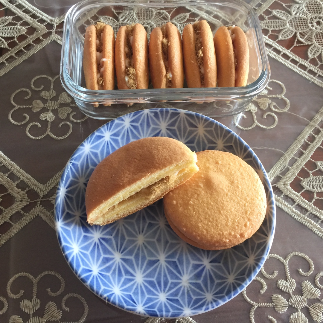 肉松戚风蛋糕卷