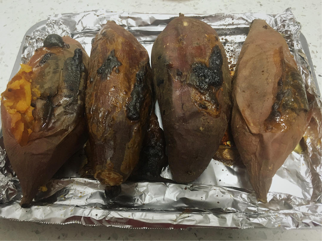 【糯唧唧的烤红薯】糖油四溢皮肉分离外糯里嫩吸溜着吃！