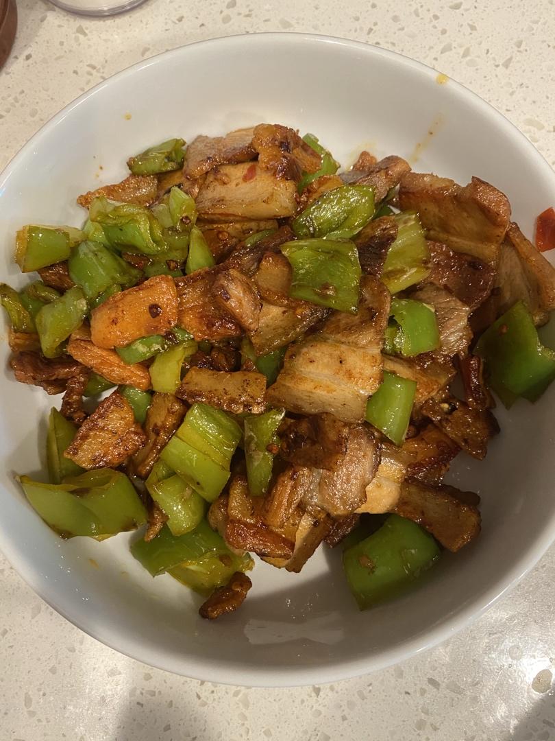 成都人家里的青椒回锅肉