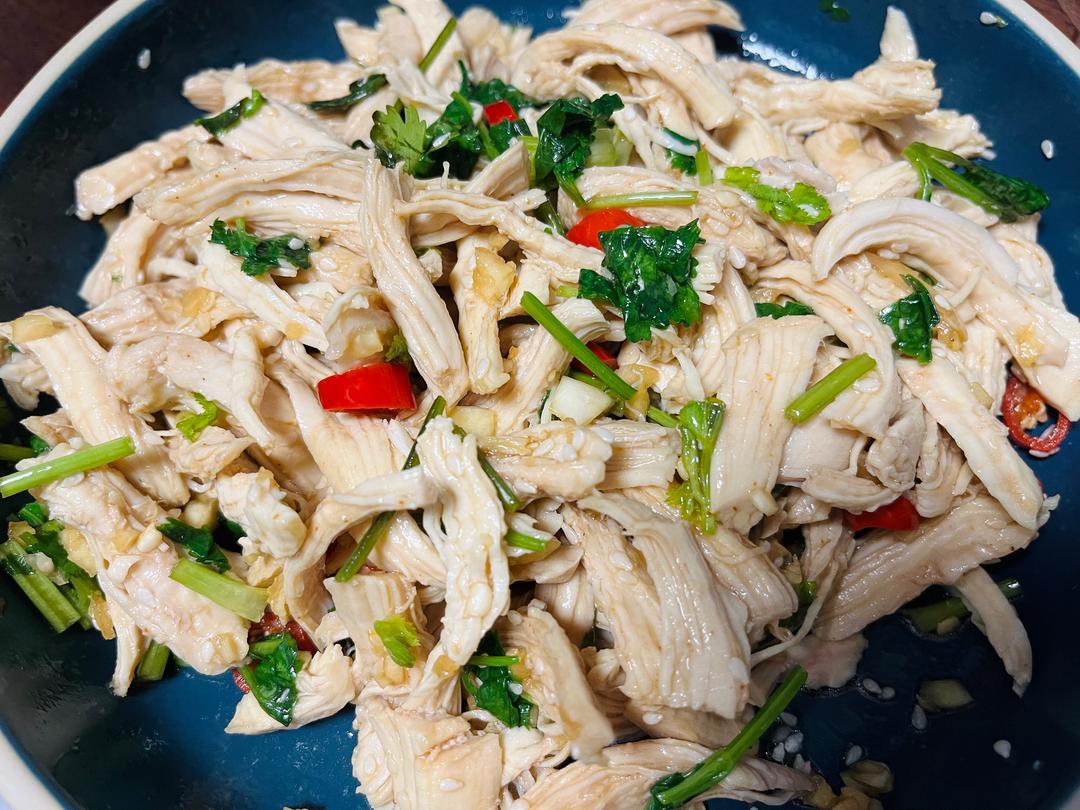 手撕鸡胸肉的做法