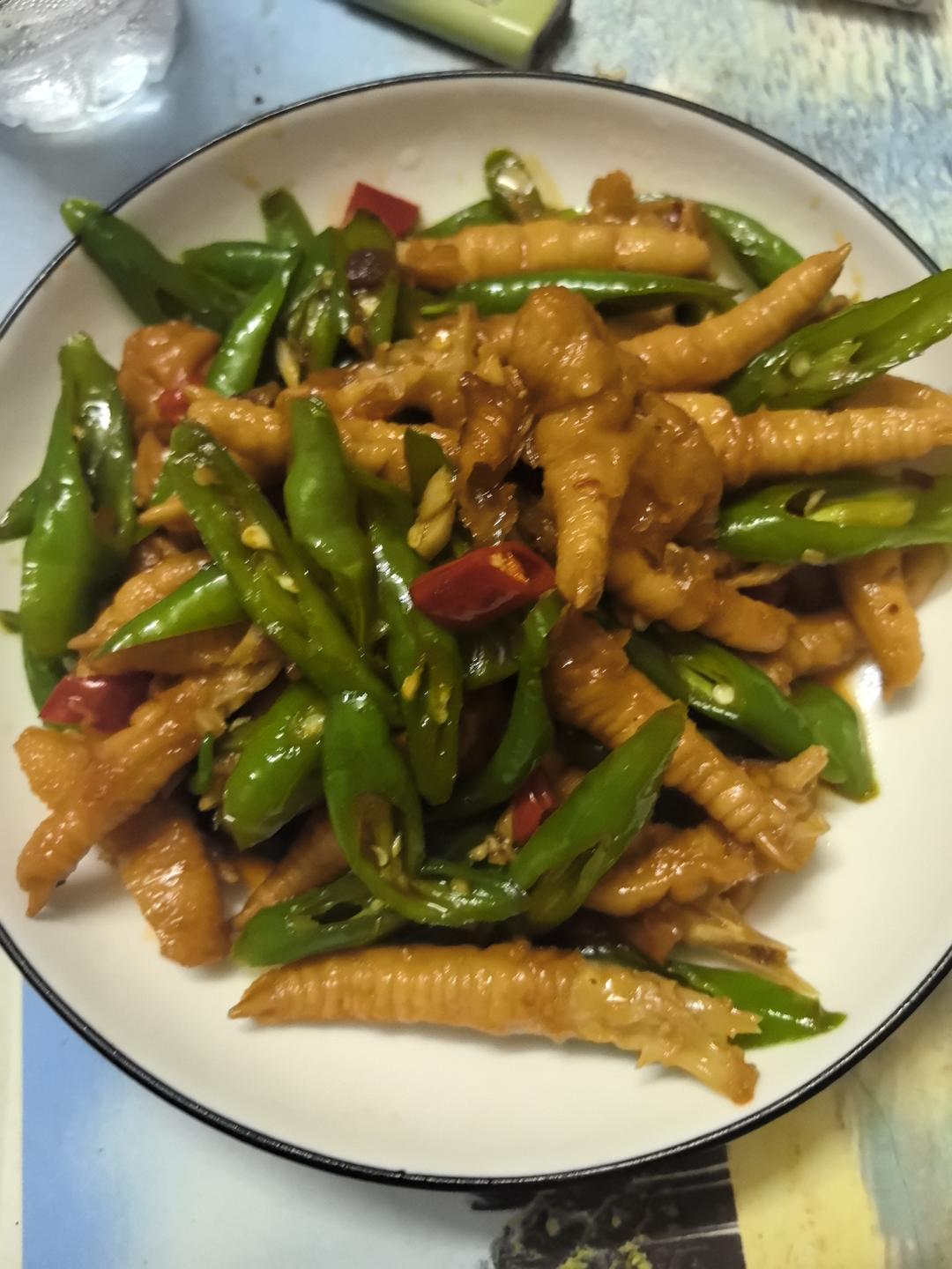 香辣鸡爪（干炒）