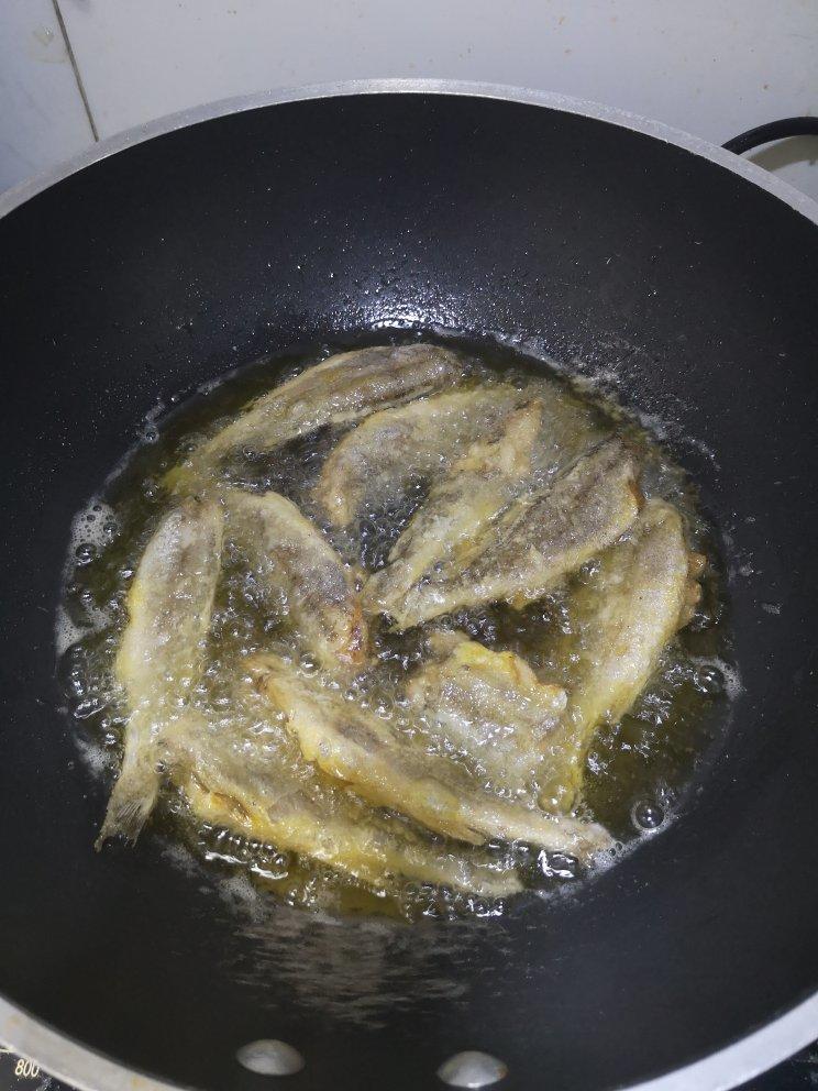干炸小黄鱼(拿手菜，0失败)