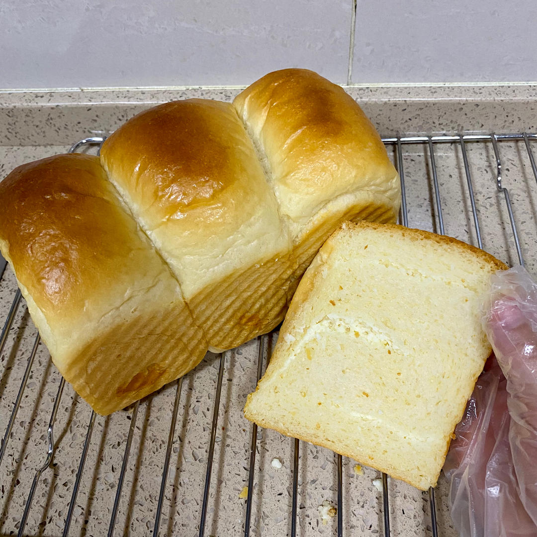 我认为最好吃的吐司🍞重磅奶油奶酪吐司（内含奶油奶酪馅料制作方法）