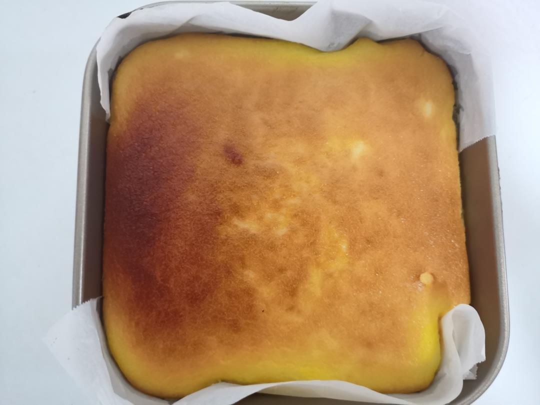 榛果巧克力巴斯克蛋糕