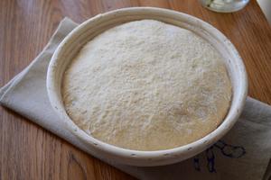 天然酵种味增豆渣欧包的做法 步骤7