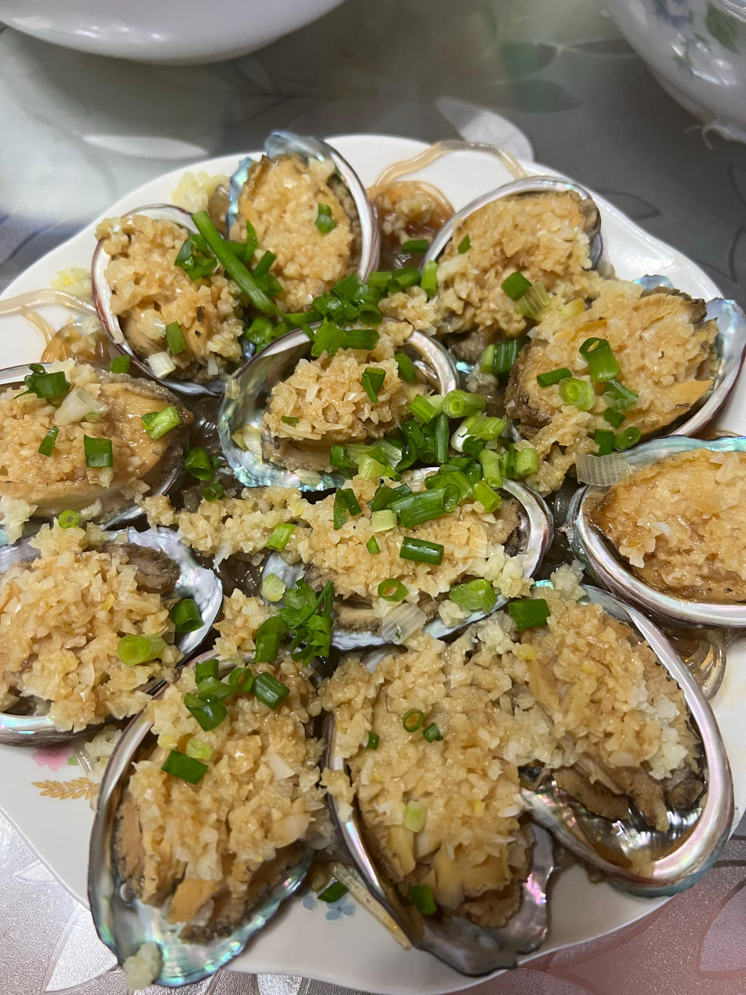 蒜蓉粉丝蒸鲍鱼