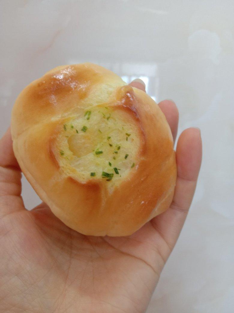蒜香肠仔包