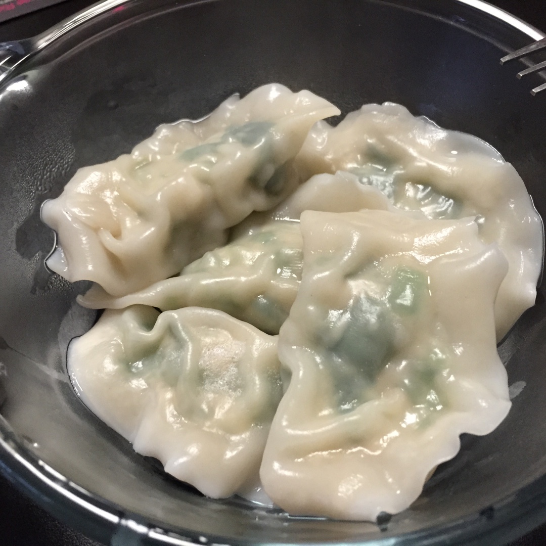 手工鸡肉三鲜饺子