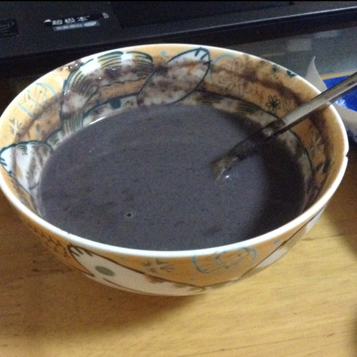 白发食疗方—枸杞黑芝麻糊