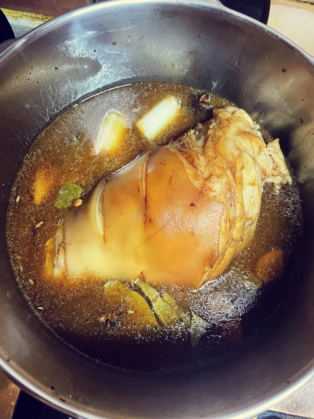 零失败高压锅版卤肘子
