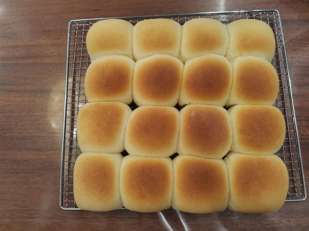 椰蓉奶香小餐包
