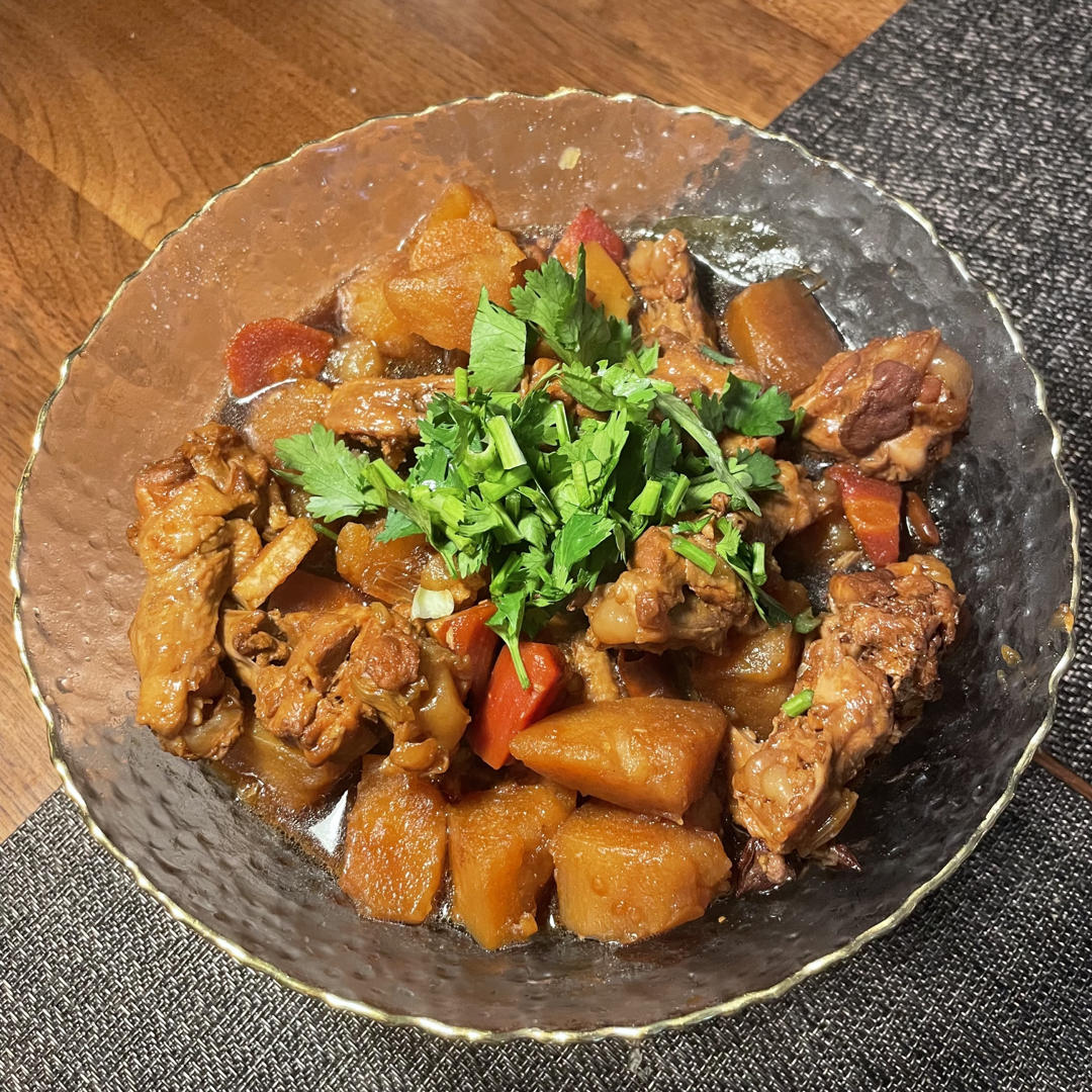 红烧鸡翅根炖土豆