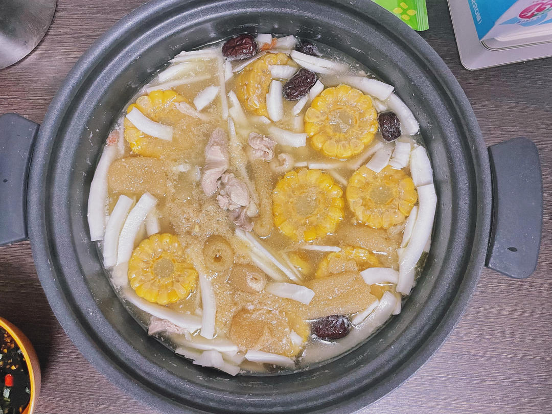 在家就能吃到连锁店口味的椰子鸡火锅，不用排队还便宜！