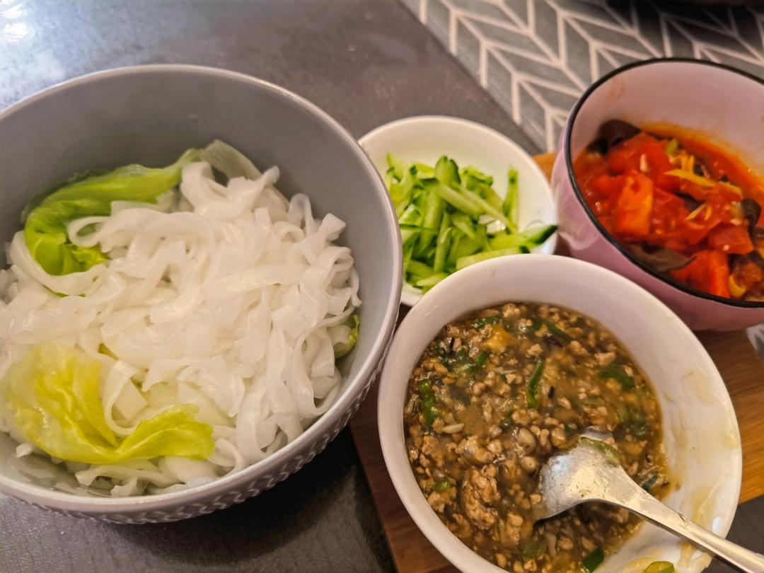 低蛋白主食之——低盐炸酱面(淀粉版自制甜面酱)
