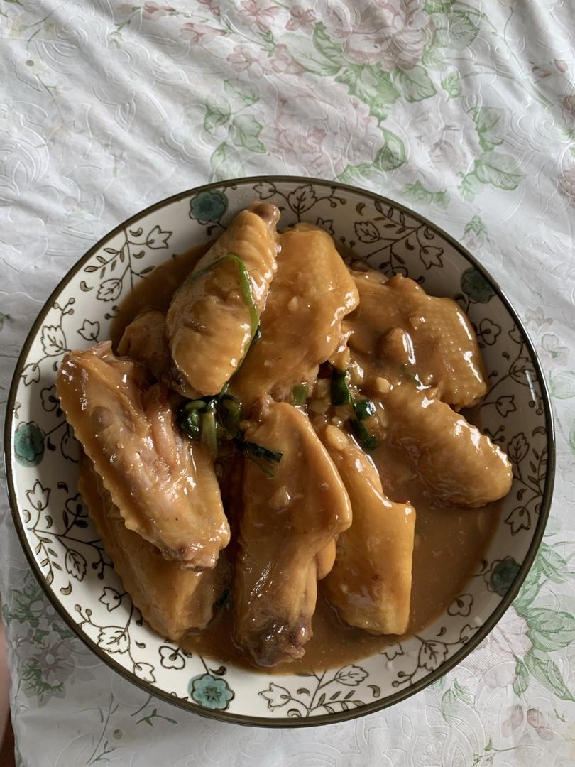 外婆教我的红烧鸡翅·连汤汁都狠好吃！！！