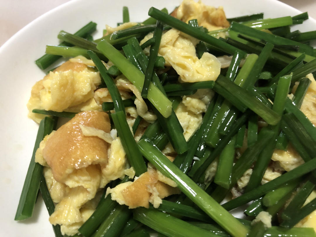 蒜苗炒鸡蛋