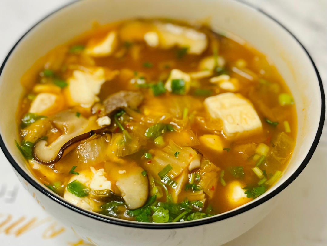 韩式泡菜豆腐锅/辣白菜豆腐汤