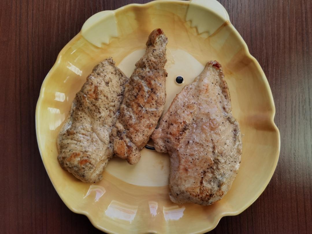 【嫩煎鸡胸肉】