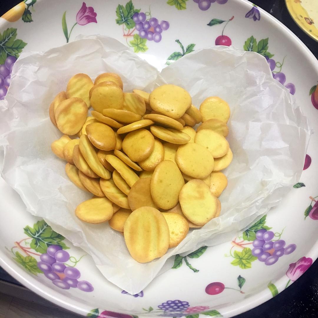 酥到骨子里的蛋黄饼干