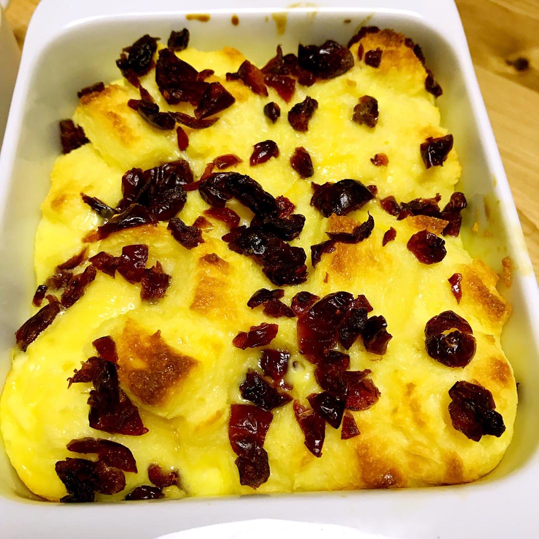 焗烤蔓越梅吐司布丁