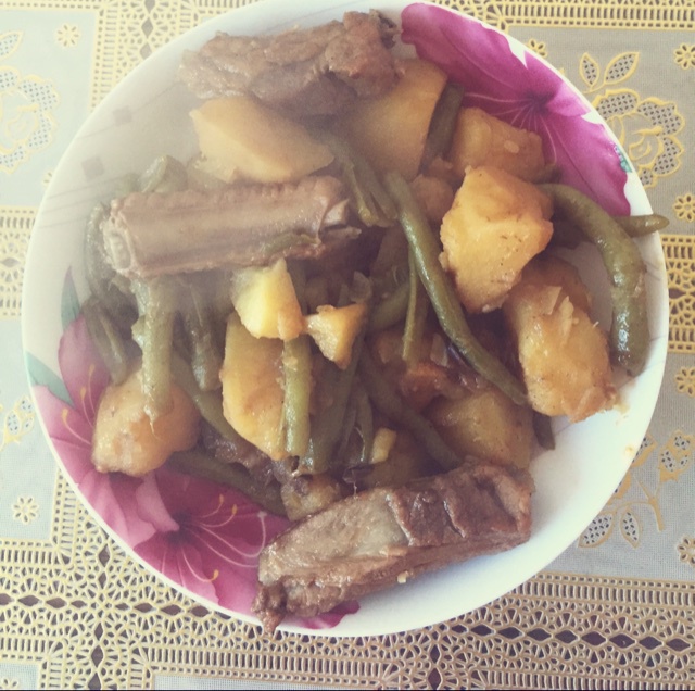 排骨土豆炖芸豆