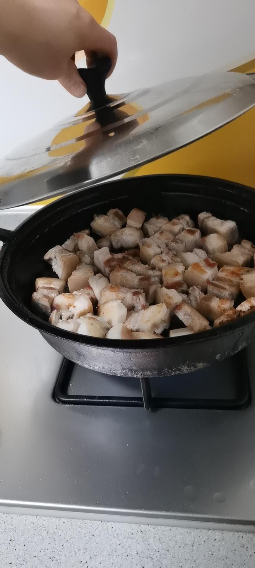 不焯水不放油的家常红烧肉