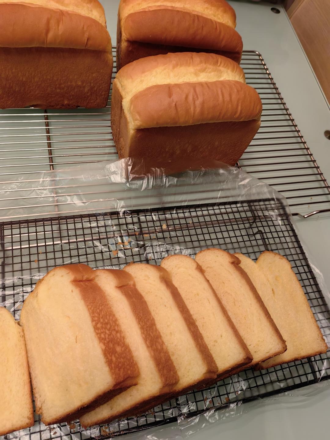 超软鲜牛乳巨蛋吐司