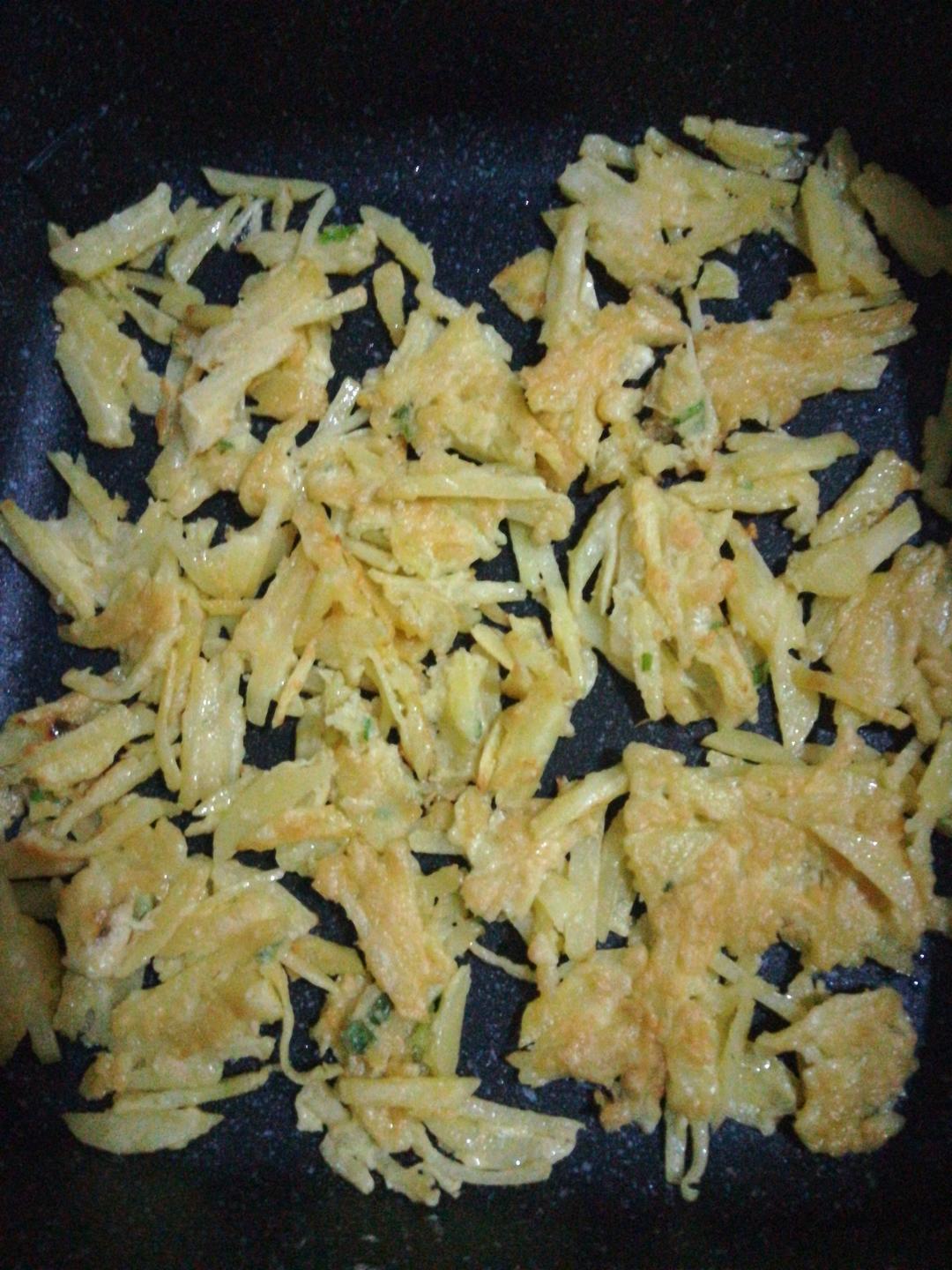 土豆丝鸡蛋的做法