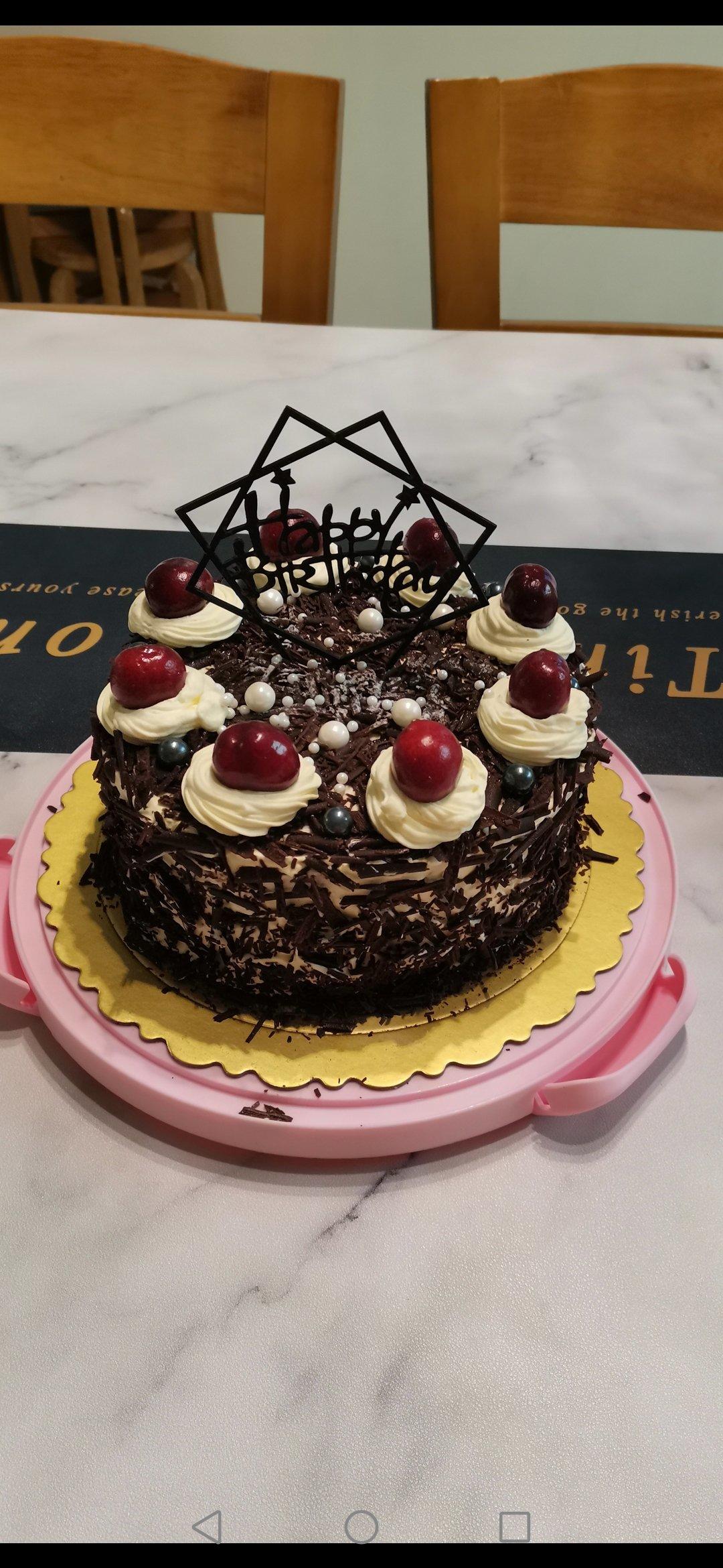 黑森林蛋糕(Schwarzwaelder Kirschtorte)