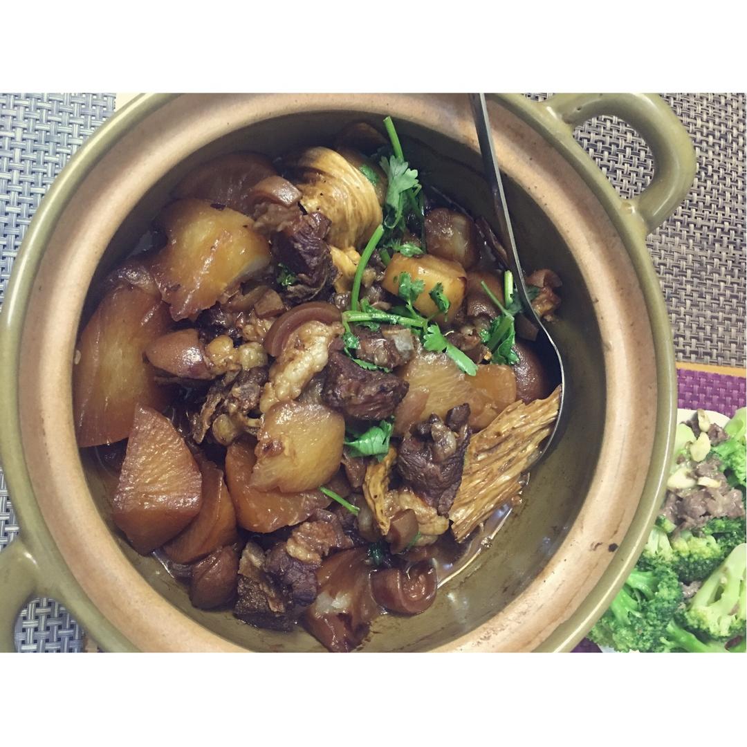 自创羊肉煲