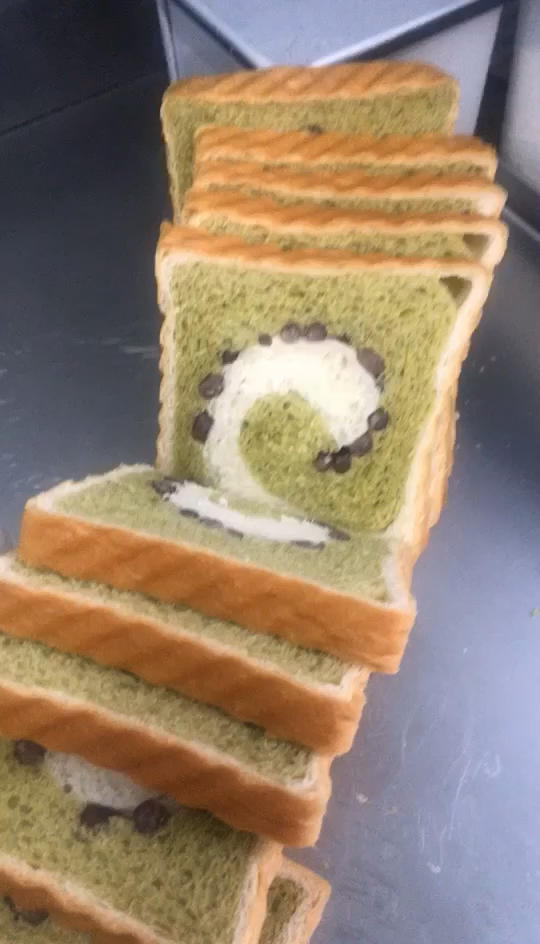 Sara吐司系列五：高颜值抹茶蜜豆双色吐司