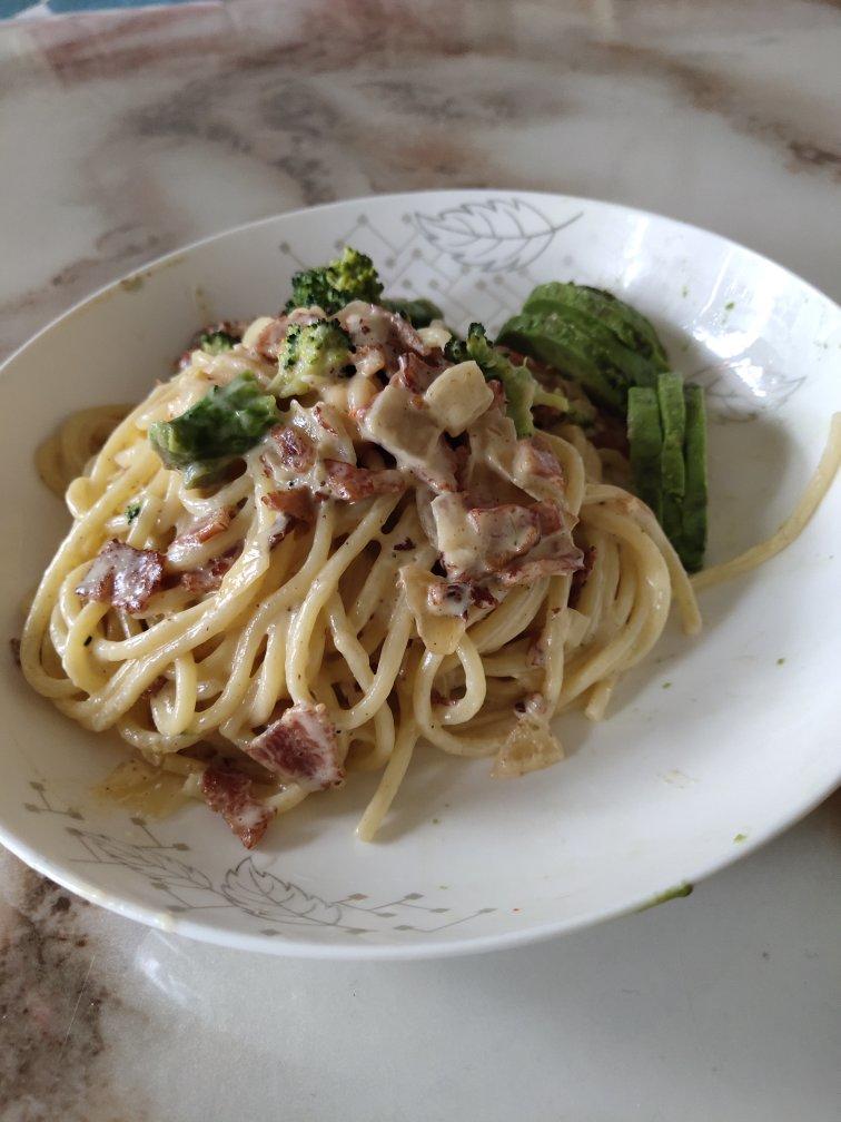 奶油培根意大利面 - Creamy Beacon Linguine
