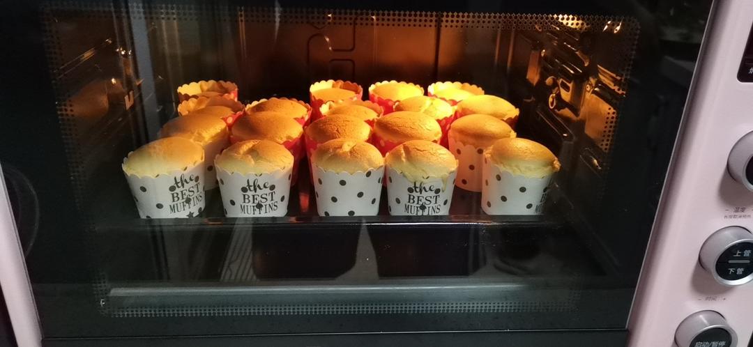 纸杯蛋糕 8寸戚风蛋糕的量
