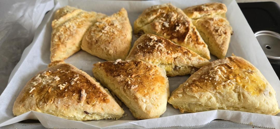 完美裂纹～百分百成功的超好吃奶香司康（禁止搬运）