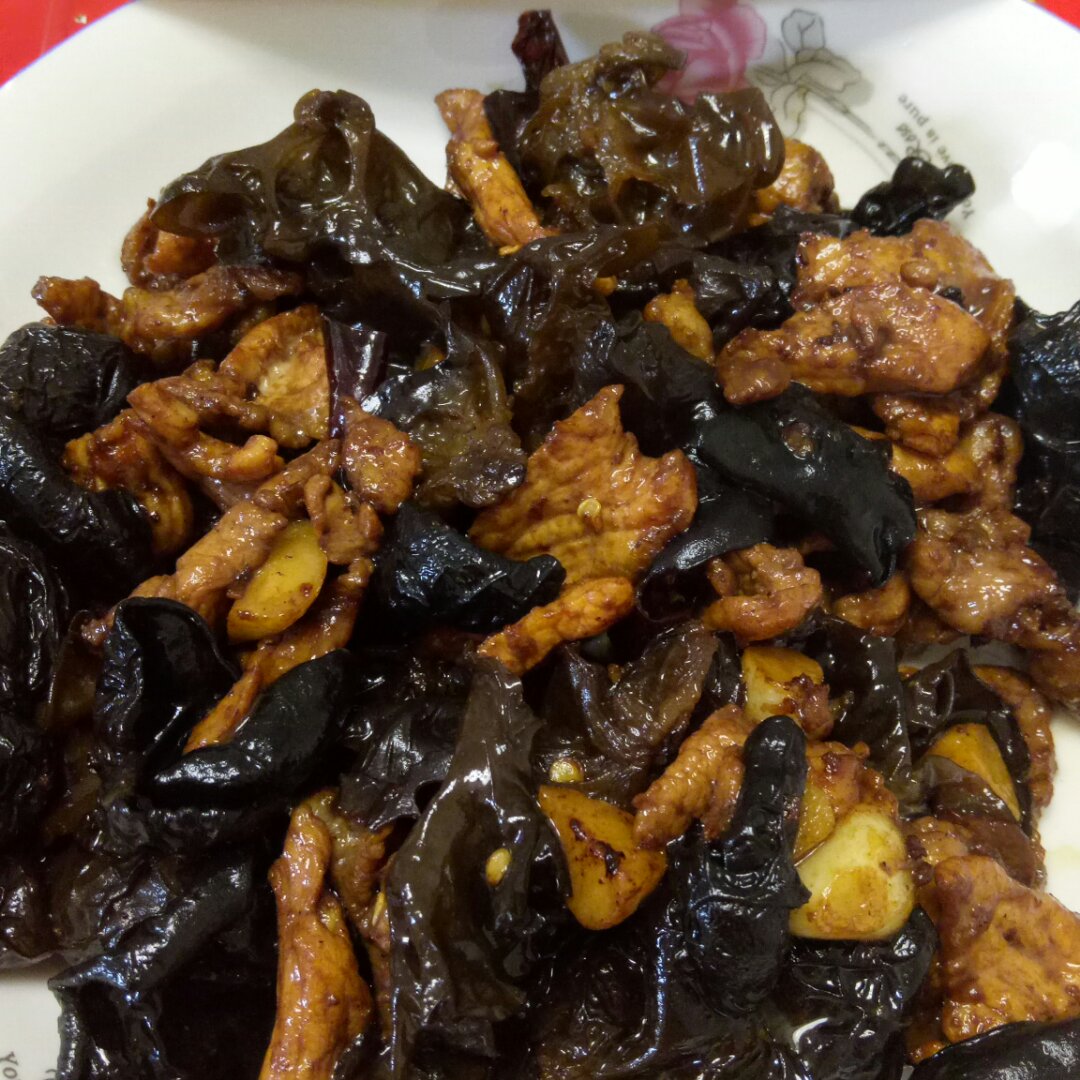 笑红尘_8i63做的木耳肉片