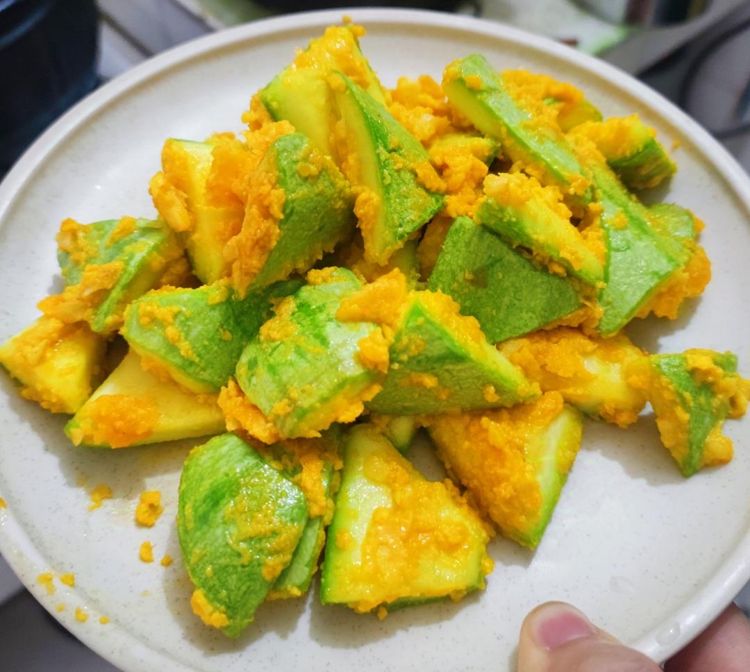 咸蛋黄炒云南小瓜（西葫芦）