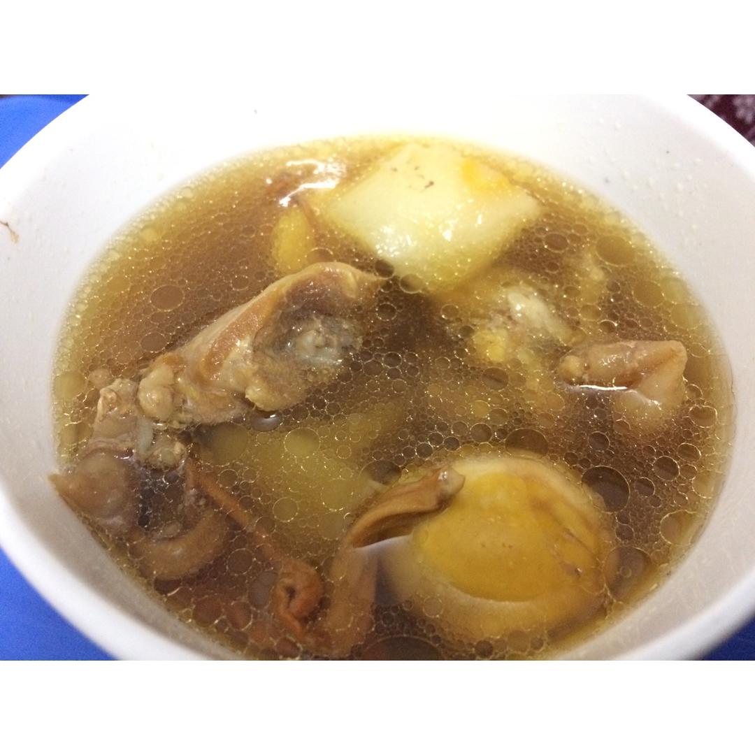 小荧同学做的老母鸡汤