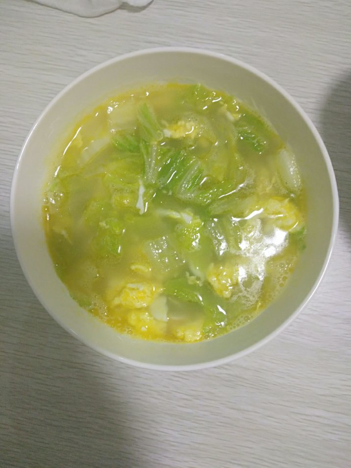 徐彩云做的鸡蛋白菜汤泡蛋白汤