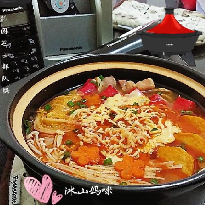 视频【韩国芝士部队锅】香辣美味，不需要厨艺！——松下塔吉锅食谱