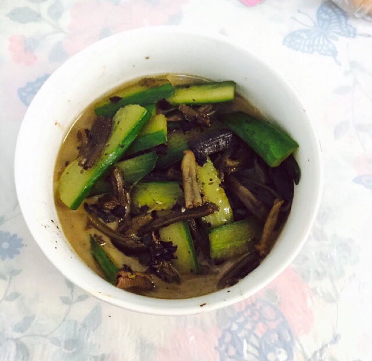 青瓜紫苏焖黄鳝