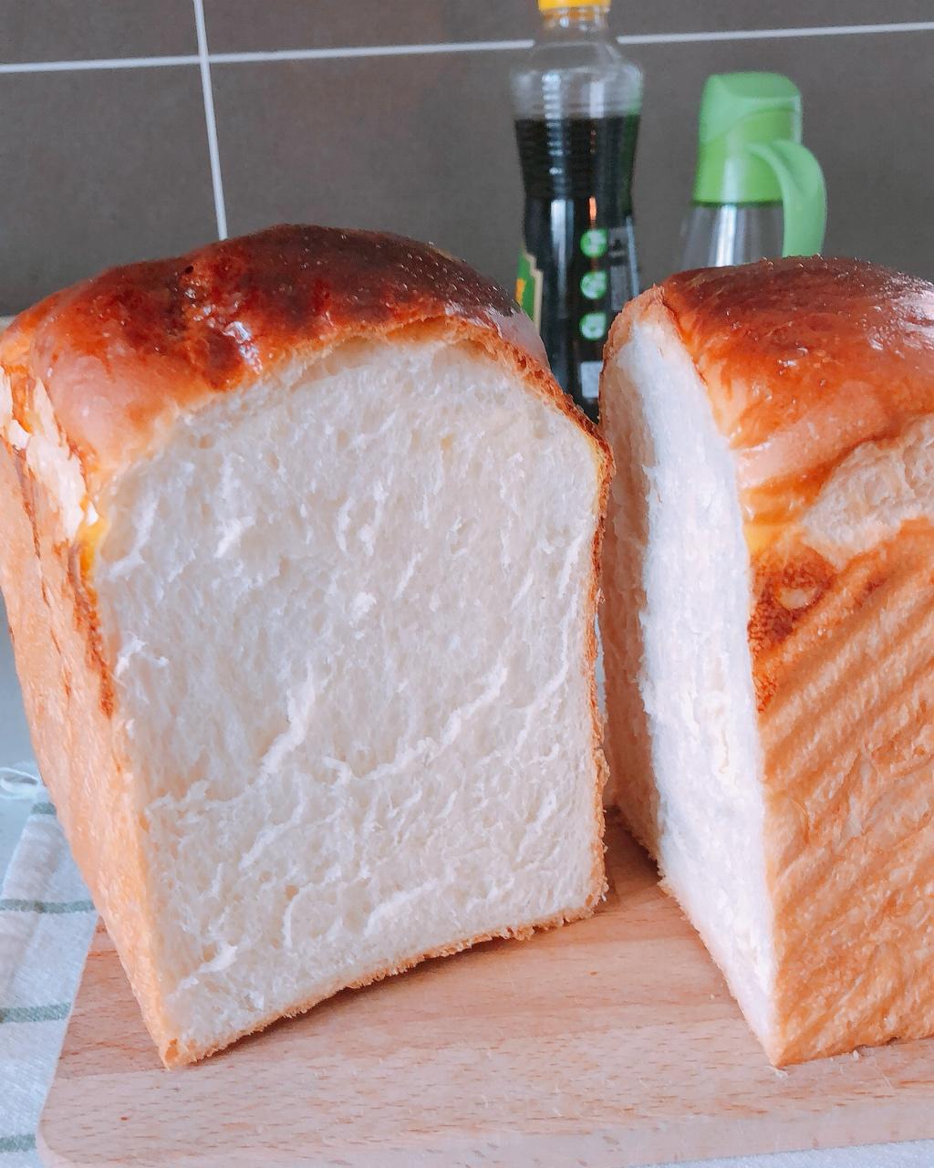 蜂蜜蛋白酸奶吐司