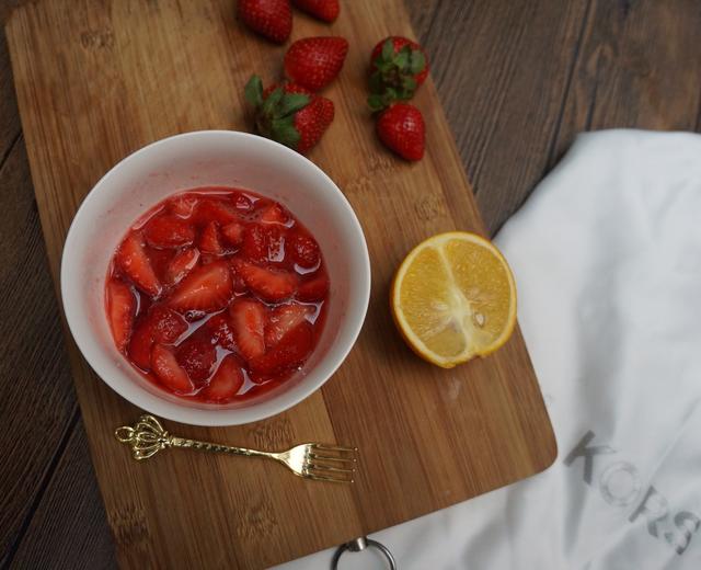 超级好吃超级简单超级美的【草莓朴素吃法】！