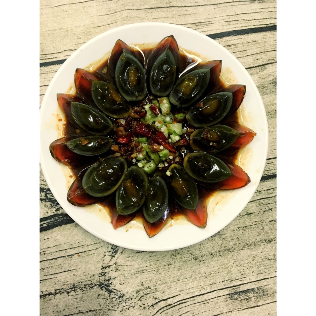 凉拌皮蛋
