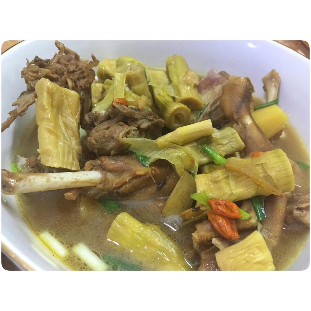 啤酒老鸭煲