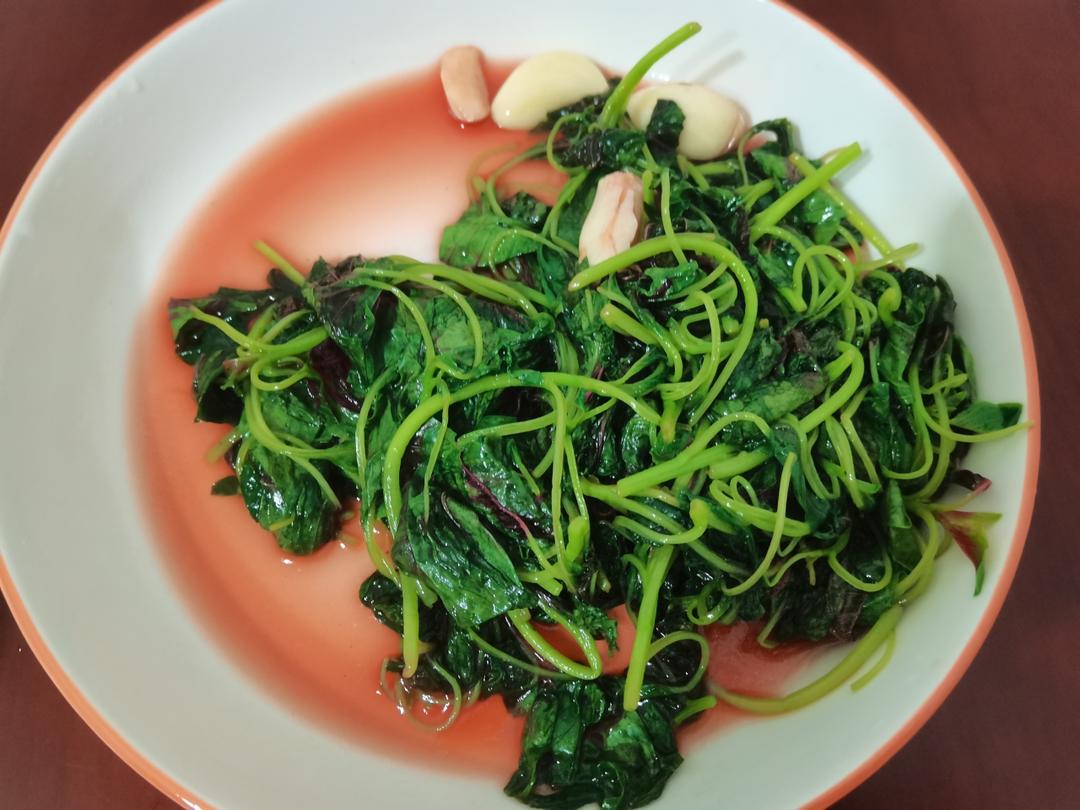清炒红苋菜（简单菜也有窍门，一看就明白）