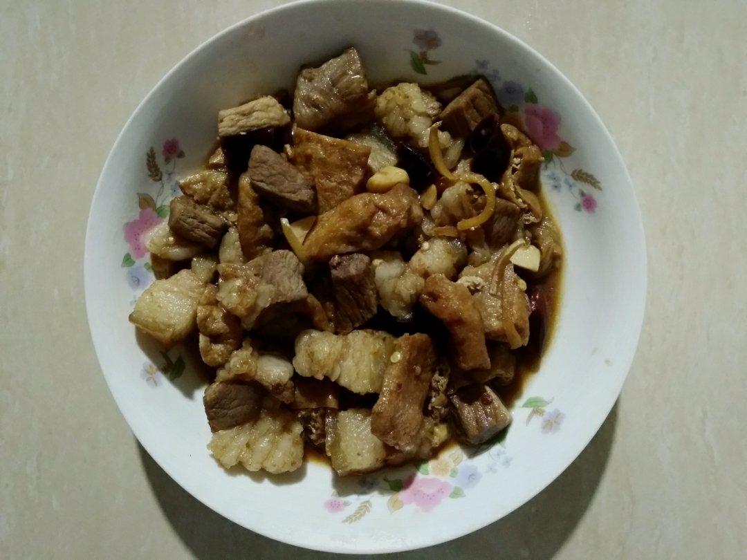 油豆腐红烧肉