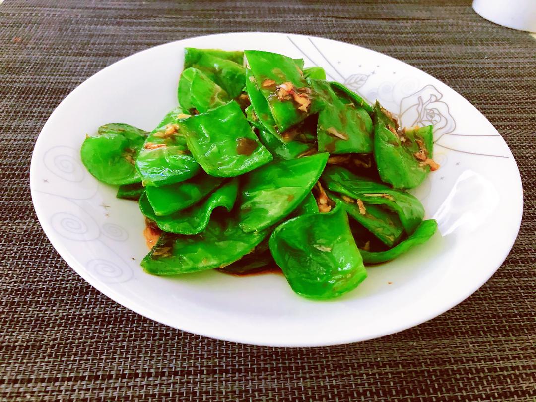 一道让人意犹未尽的   #凉拌梅豆#