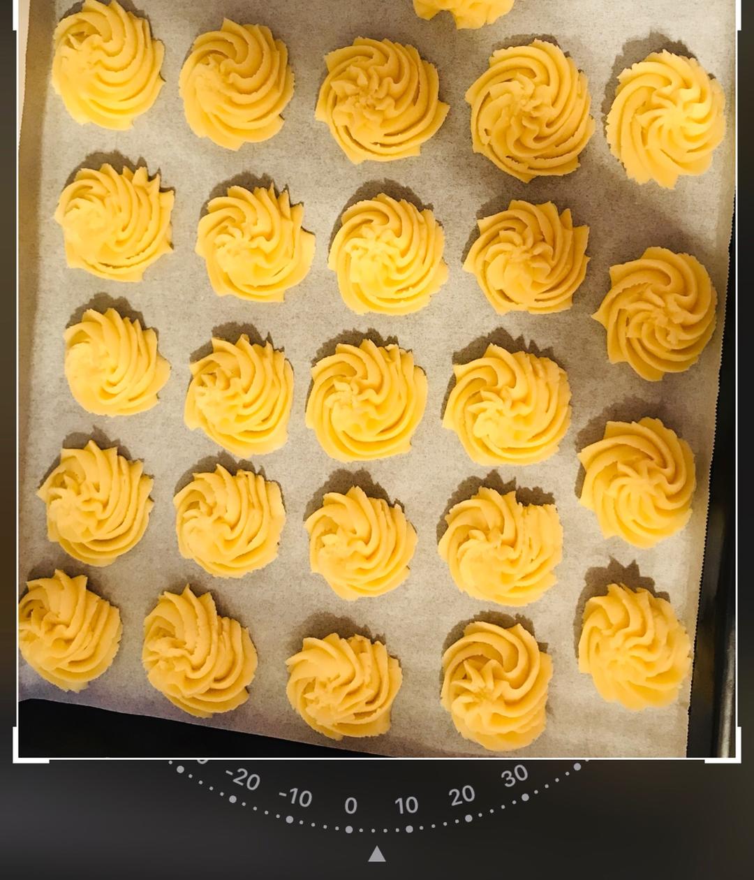 一抿即化酥到掉渣的珍妮曲奇云顶小花/烘焙视频饼干篇1