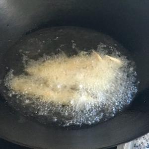 补钙下饭菜---豆豉鲮鱼的做法 步骤7