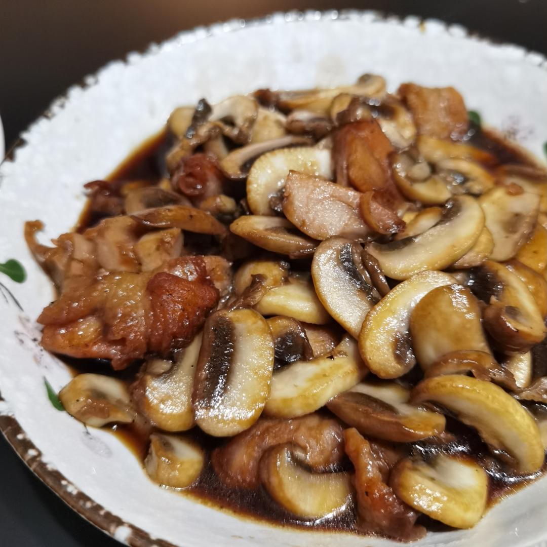 嫩滑不柴❗️爆好吃的黑椒口蘑炒鸡胸肉～绝了